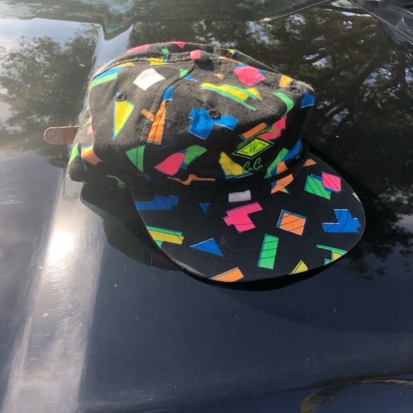 Vintage Accessories - Vintage Westchester CC Black Hat Neon Pop Prints!